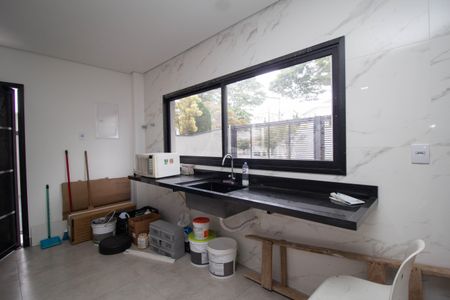 Casa à venda com 102m², 3 quartos e 2 vagasCozinha