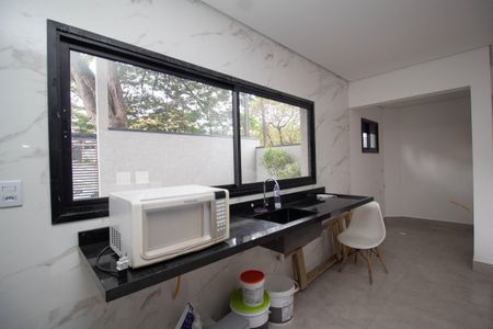 Casa à venda com 102m², 3 quartos e 2 vagasCozinha