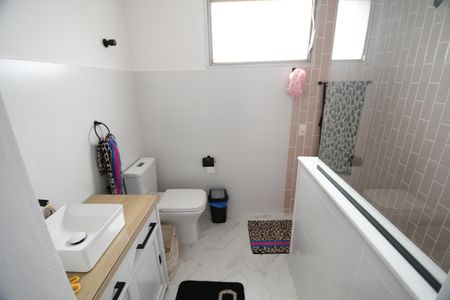 Apartamento à venda com 140m², 3 quartos e 1 vagaBanheiro da Suíte