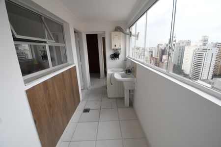 Apartamento à venda com 140m², 3 quartos e 1 vagaÁrea de Serviço