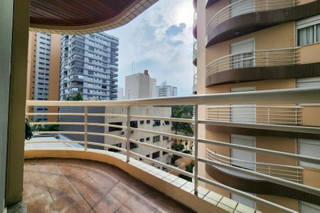 Apartamento à venda com 139m², 3 quartos e 3 vagasVaranda