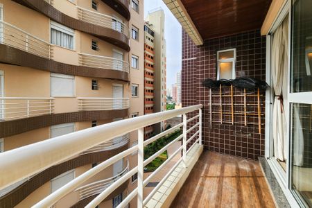 Apartamento à venda com 139m², 3 quartos e 3 vagasVaranda