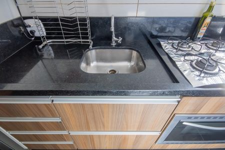 Apartamento à venda com 39m², 2 quartos e sem vaga Apartamento à venda com 39m², 2 quartos e sem vagaCozinha e Área de Serviço