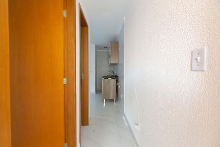 Apartamento para alugar com 45m², 2 quartos e sem vaga Apartamento para alugar com 45m², 2 quartos e sem vagaCorredor