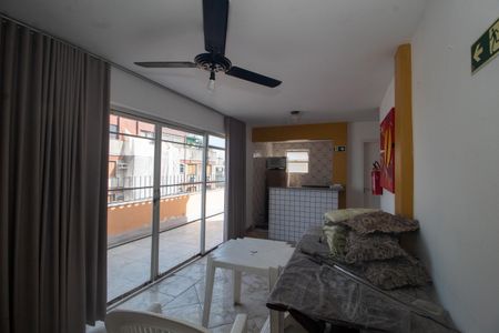 Studio à venda com 28m², 1 quarto e sem vagaÁrea comum - Salão de festas