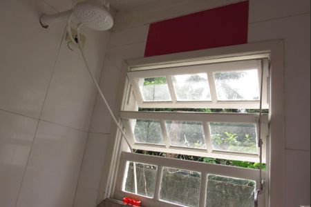 Casa de condomínio à venda com 116m², 2 quartos e 2 vagasBanheiro