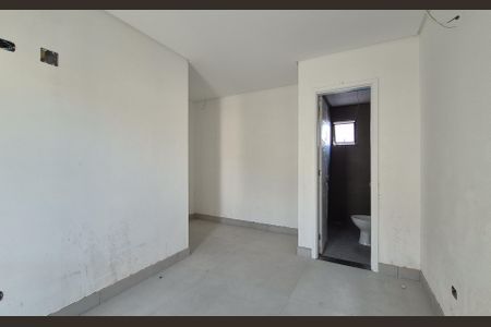 Apartamento à venda com 139m², 3 quartos e 2 vagas Apartamento à venda com 139m², 3 quartos e 2 vagasSuíte