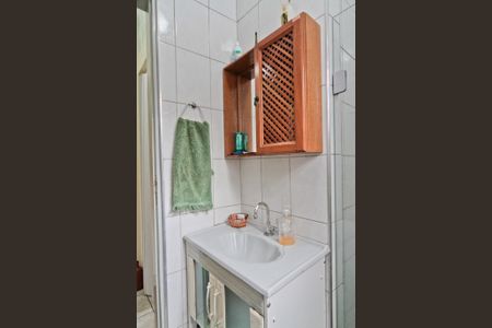 Casa à venda com 240m², 5 quartos e 3 vagas Casa à venda com 240m², 5 quartos e 3 vagasCasa 2 - Banheiro