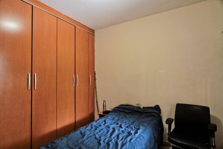 Casa à venda com 240m², 5 quartos e 3 vagas Casa à venda com 240m², 5 quartos e 3 vagasCasa 2 - Quarto 1