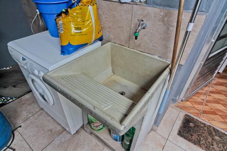 Casa à venda com 240m², 5 quartos e 3 vagas Casa à venda com 240m², 5 quartos e 3 vagasCasa 2 - Área de Serviço