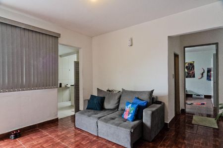 Casa à venda com 240m², 5 quartos e 3 vagas Casa à venda com 240m², 5 quartos e 3 vagasCasa 1 - Sala