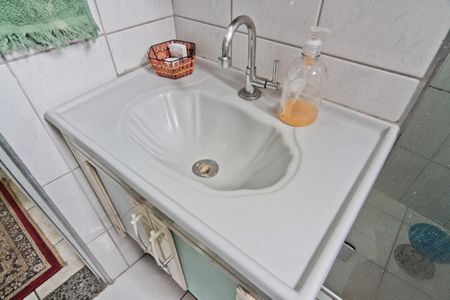 Casa à venda com 240m², 5 quartos e 3 vagas Casa à venda com 240m², 5 quartos e 3 vagasCasa 2 - Banheiro