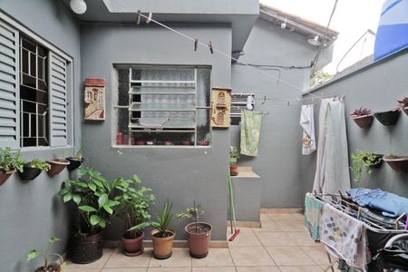 Casa à venda com 240m², 5 quartos e 3 vagas Casa à venda com 240m², 5 quartos e 3 vagasCasa 2 - Área de Serviço