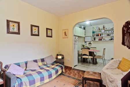 Casa à venda com 240m², 5 quartos e 3 vagas Casa à venda com 240m², 5 quartos e 3 vagasCasa 2 - Sala