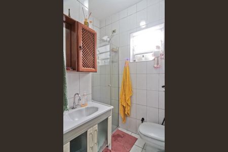 Casa à venda com 240m², 5 quartos e 3 vagas Casa à venda com 240m², 5 quartos e 3 vagasCasa 2 - Banheiro