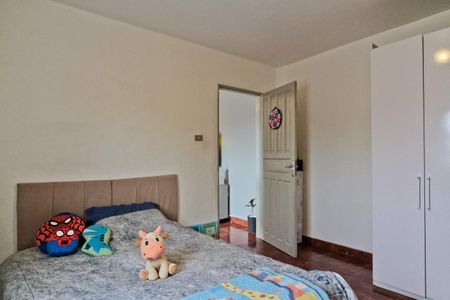 Casa à venda com 240m², 5 quartos e 3 vagas Casa à venda com 240m², 5 quartos e 3 vagasCasa 1 - Quarto 1