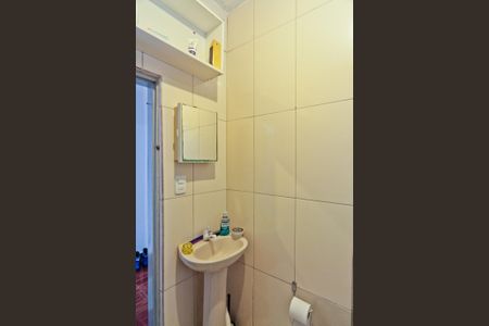 Casa à venda com 240m², 5 quartos e 3 vagas Casa à venda com 240m², 5 quartos e 3 vagasCasa 1 - Banheiro