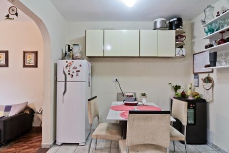 Casa à venda com 240m², 5 quartos e 3 vagas Casa à venda com 240m², 5 quartos e 3 vagasCasa 2 - Cozinha