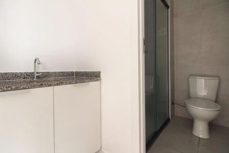 Apartamento para alugar com 38m², 2 quartos e sem vaga Apartamento para alugar com 38m², 2 quartos e sem vagaBanheiro
