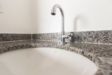 Apartamento para alugar com 38m², 2 quartos e sem vaga Apartamento para alugar com 38m², 2 quartos e sem vagaBanheiro