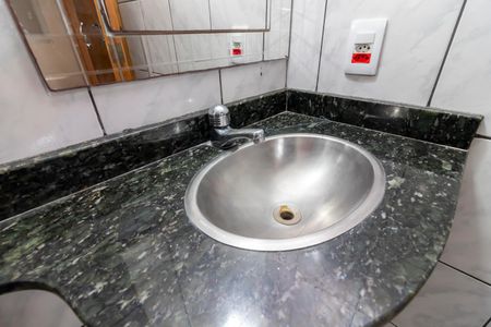 Apartamento à venda com 74m², 3 quartos e 1 vagaBanheiro da Suíte