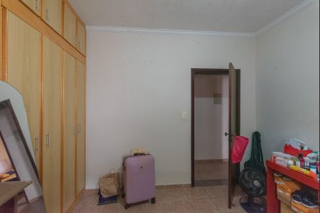 Casa à venda com 240m², 3 quartos e 4 vagasQuarto 2