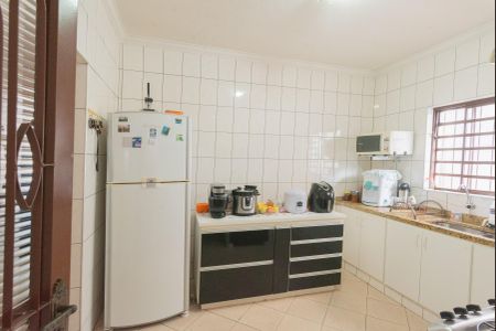 Casa à venda com 240m², 3 quartos e 4 vagasCozinha