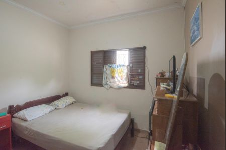 Casa à venda com 240m², 3 quartos e 4 vagasQuarto 2