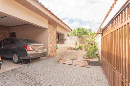 Casa à venda com 240m², 3 quartos e 4 vagasGaragem