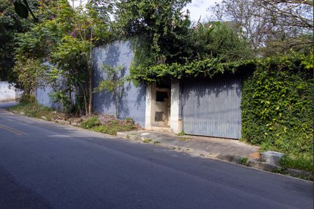 Casa para alugar com 800m², 4 quartos e 3 vagas Casa para alugar com 800m², 4 quartos e 3 vagasFachada