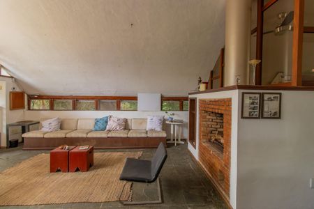 Casa para alugar com 800m², 4 quartos e 3 vagas Casa para alugar com 800m², 4 quartos e 3 vagasSala