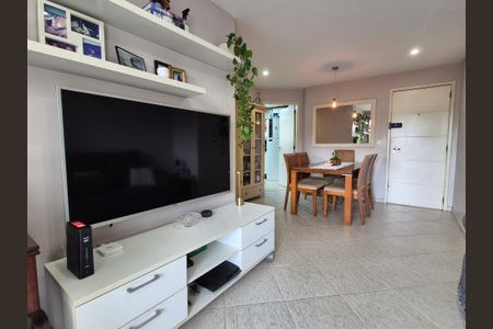 Apartamento à venda com 89m², 3 quartos e 1 vaga Apartamento à venda com 89m², 3 quartos e 1 vagaSala