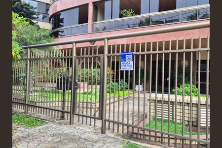 Apartamento à venda com 89m², 3 quartos e 1 vaga Apartamento à venda com 89m², 3 quartos e 1 vagaPlaca