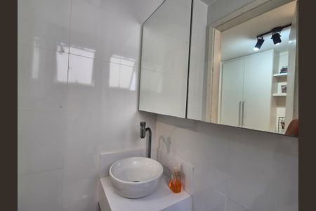 Apartamento à venda com 89m², 3 quartos e 1 vaga Apartamento à venda com 89m², 3 quartos e 1 vagaBanheiro da Suíte 1