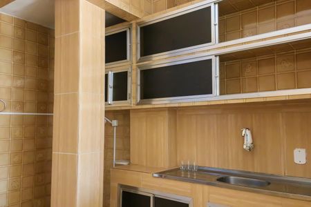 Apartamento à venda com 60m², 2 quartos e sem vaga Apartamento à venda com 60m², 2 quartos e sem vagaCozinha