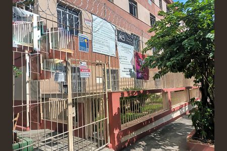 Apartamento à venda com 60m², 2 quartos e sem vaga Apartamento à venda com 60m², 2 quartos e sem vagaFachada/ Placa