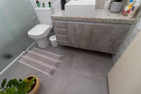 Apartamento à venda com 80m², 2 quartos e sem vagaBanheiro