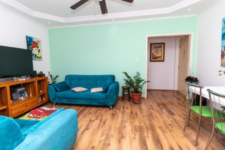 Apartamento à venda com 80m², 2 quartos e sem vagaSala