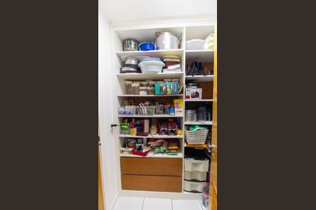 Apartamento à venda com 190m², 3 quartos e 2 vagasDespensa