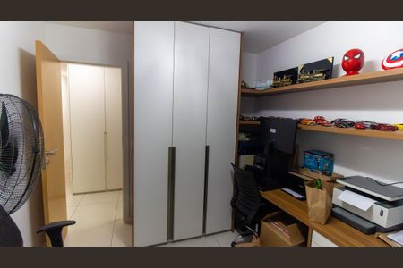 Apartamento à venda com 190m², 3 quartos e 2 vagasQuarto 1