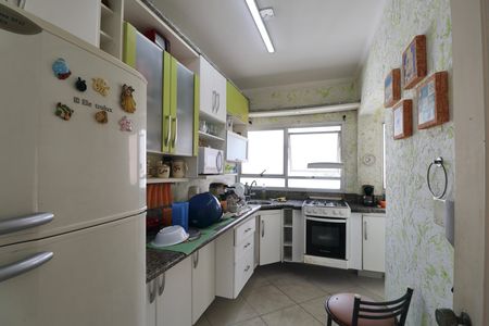 Apartamento para alugar com 100m², 2 quartos e 1 vaga Apartamento para alugar com 100m², 2 quartos e 1 vagaCozinha