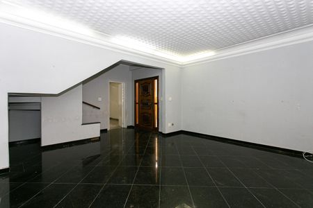 Casa à venda com 440m², 3 quartos e 5 vagasSala