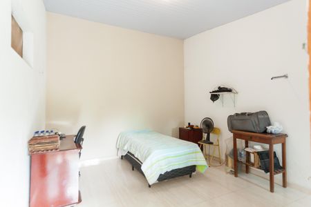 Casa à venda com 170m², 5 quartos e 3 vagas Casa à venda com 170m², 5 quartos e 3 vagassuíte - edícula