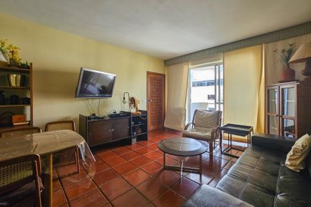 Apartamento para alugar com 111m², 4 quartos e 2 vagasSala