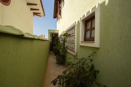 Casa à venda com 201m², 3 quartos e 6 vagas Casa à venda com 201m², 3 quartos e 6 vagasÁREA EXTERNA