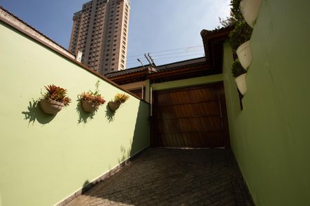 Casa à venda com 201m², 3 quartos e 6 vagas Casa à venda com 201m², 3 quartos e 6 vagasÁREA EXTERNA
