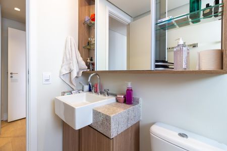 Studio à venda com 69m², 2 quartos e 1 vaga Studio à venda com 69m², 2 quartos e 1 vagaBanheiro da Suíte 2