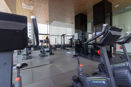 Studio à venda com 69m², 2 quartos e 1 vaga Studio à venda com 69m², 2 quartos e 1 vagaÁrea comum - Academia