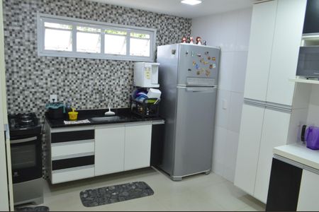 Casa de condomínio à venda com 600m², 3 quartos e 3 vagasCozinha