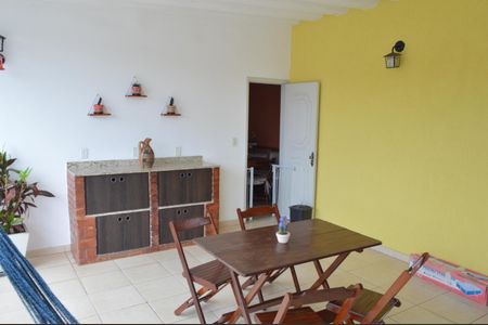 Casa de condomínio à venda com 600m², 3 quartos e 3 vagasTerraço